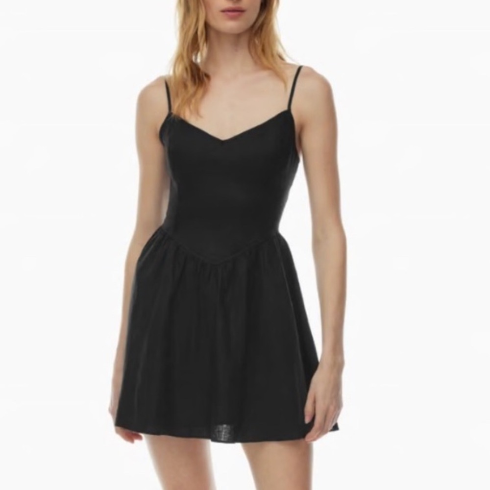 Black Aritzia Linen Flare Dress